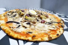Pizzeria la Lievita pizza a domicilio e da asporto capricciosa