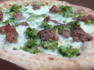 la lievita broccoli e salsiccia