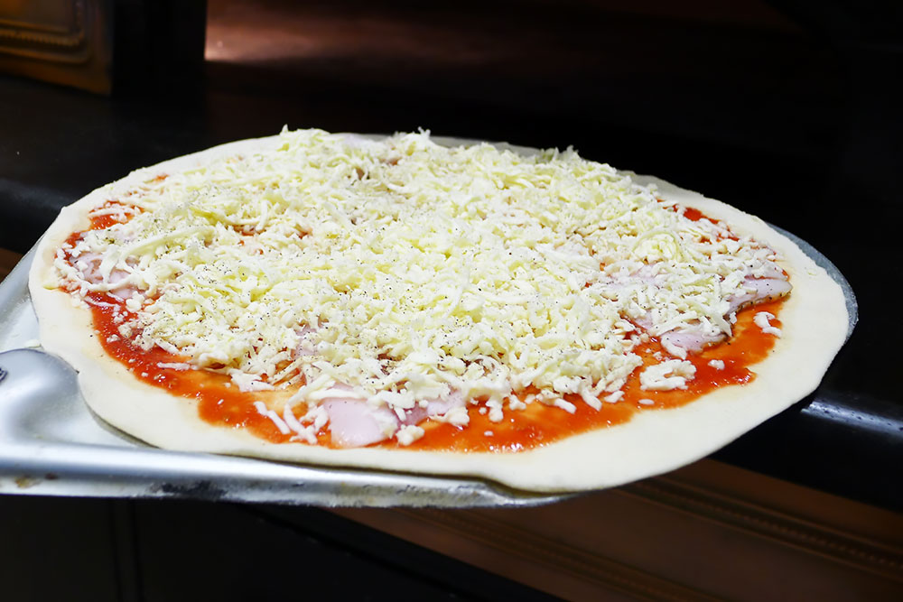 Pizzeria la Lievita pizza a domicilio e da asporto amatriciana da infornare