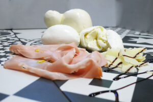 Pizzeria la Lievita pizza a domicilio e da asporto bufala e mortadella ingredienti