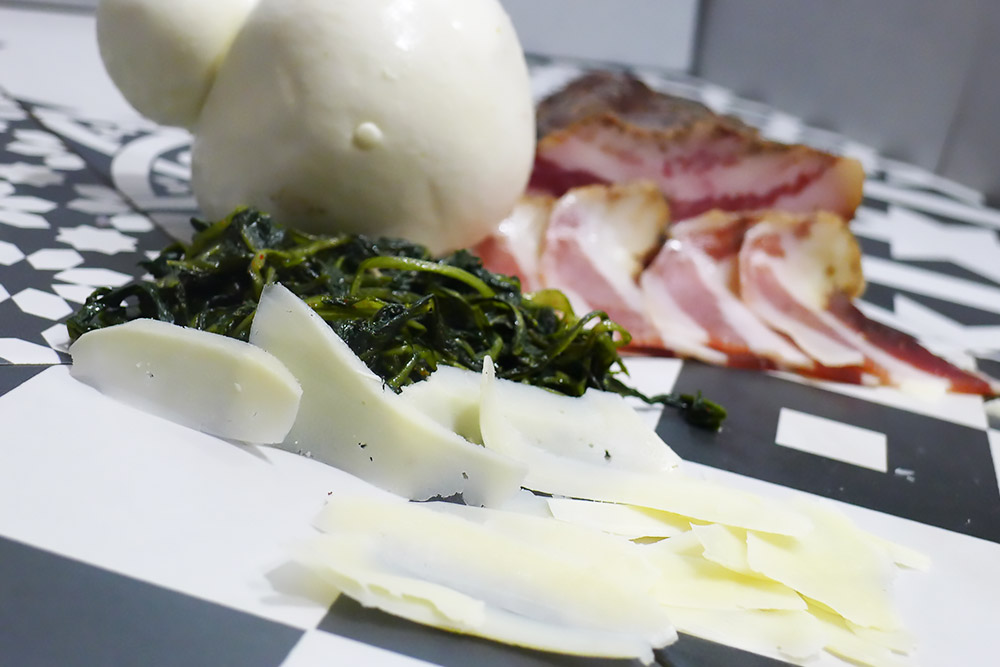 Pizzeria la Lievita pizza a domicilio e da asporto gricia rivisitata ingredienti